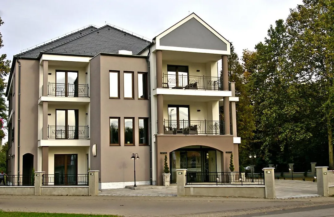 Boutique Hotel Divina-1